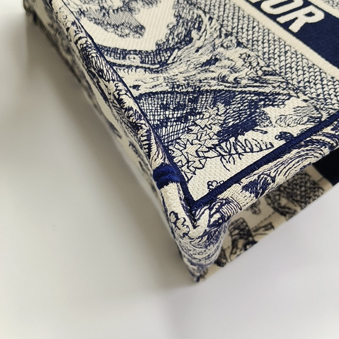 Book Tote Medium Canvas Blue