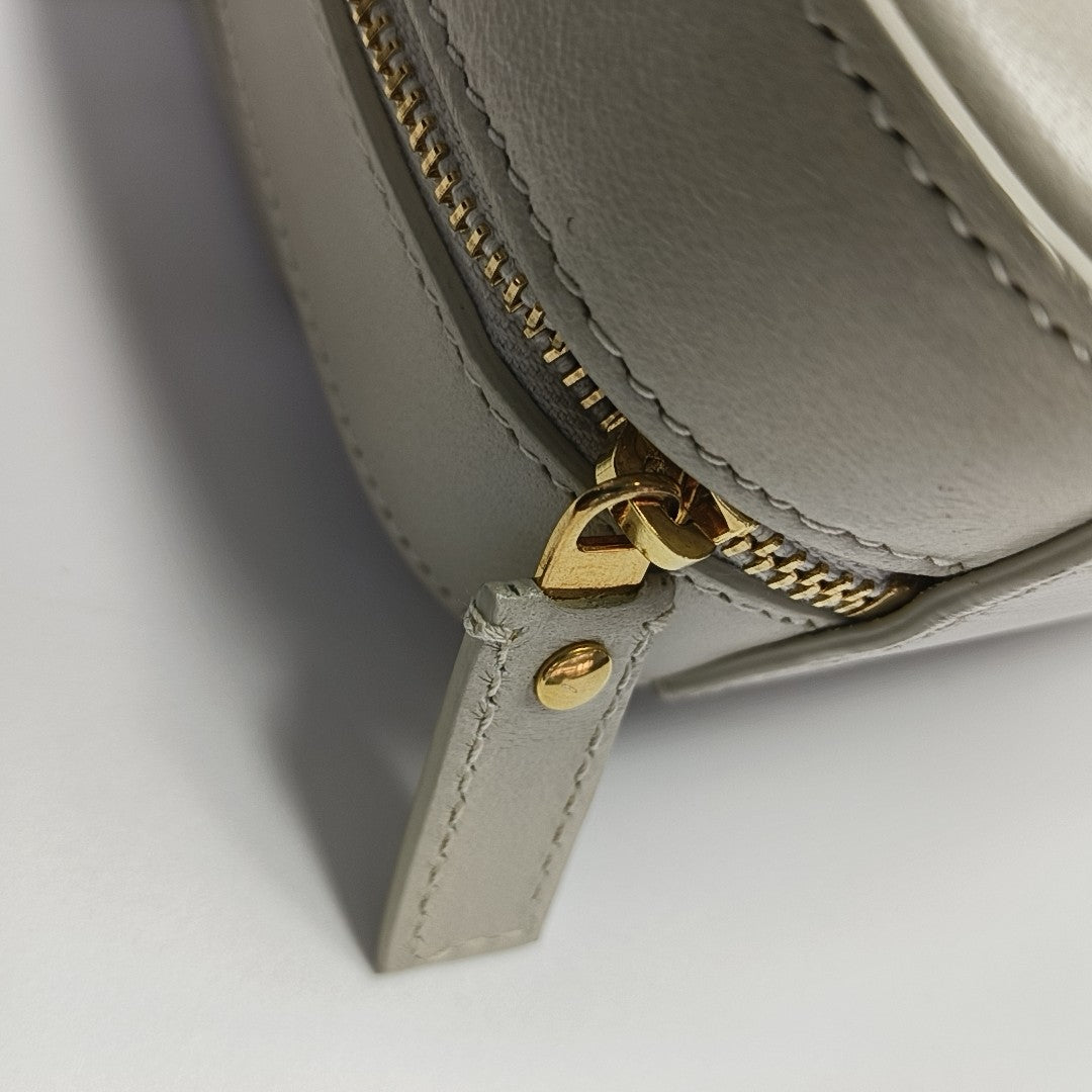 VICKY Quilted Calfskin White
