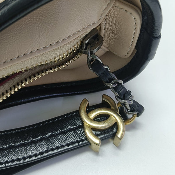 GABRIELLE Small Quilted Calfskin Beige