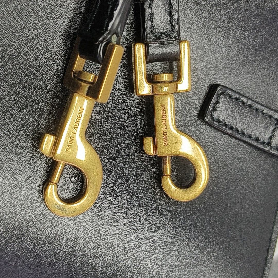 LE 37 Mini Calfskin Black
