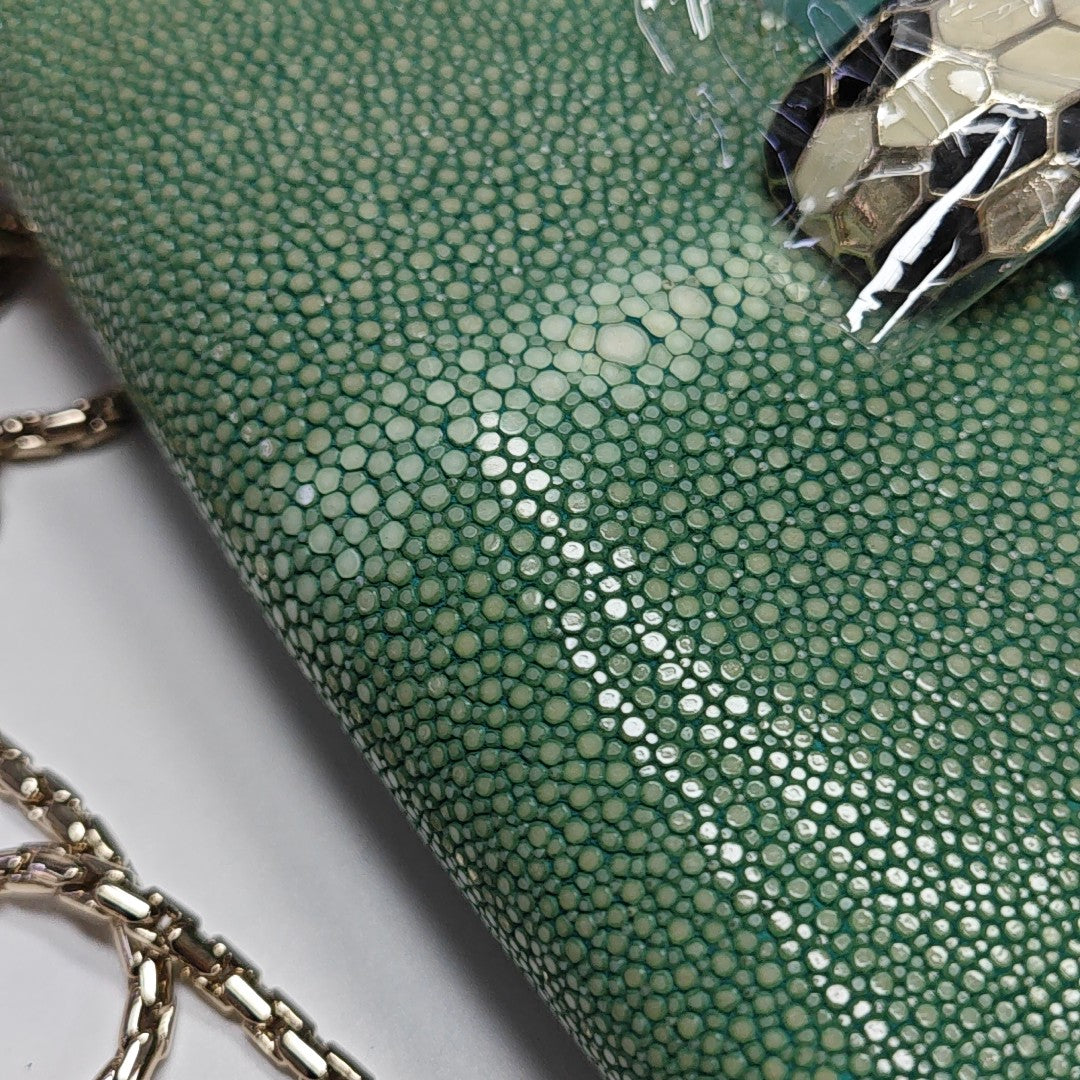 SERPENTI FOREVER Small Stingray Leather Green