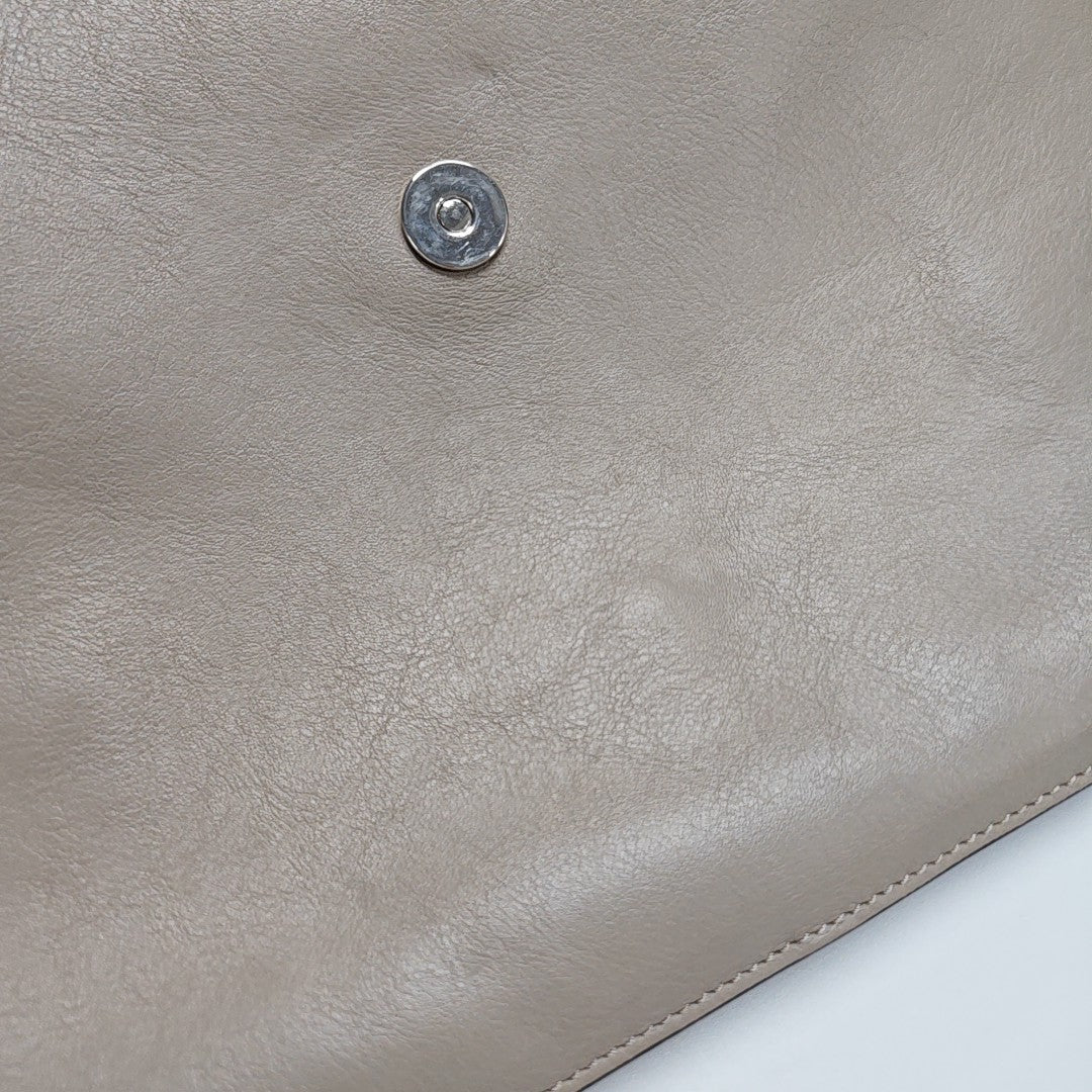 Faye Medium Calfskin Gray