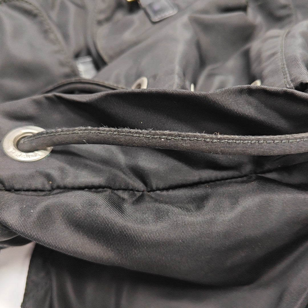 Vela Small Nylon Black