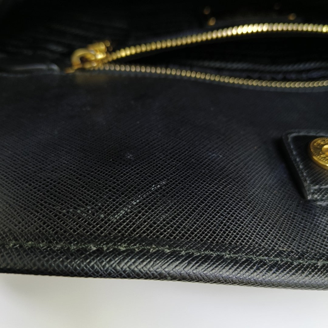 Saffiano Calfskin Shoulder Bag Black