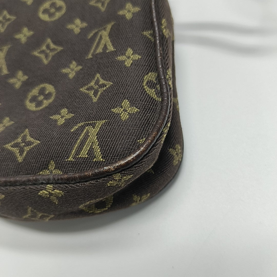Monogram Canvas Brown