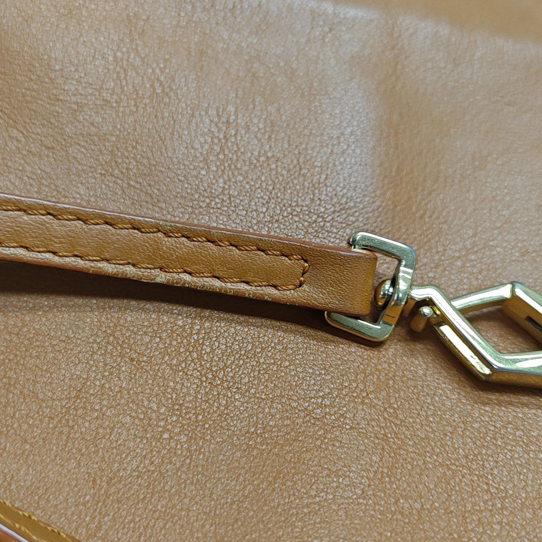 Crush Calfskin Brown