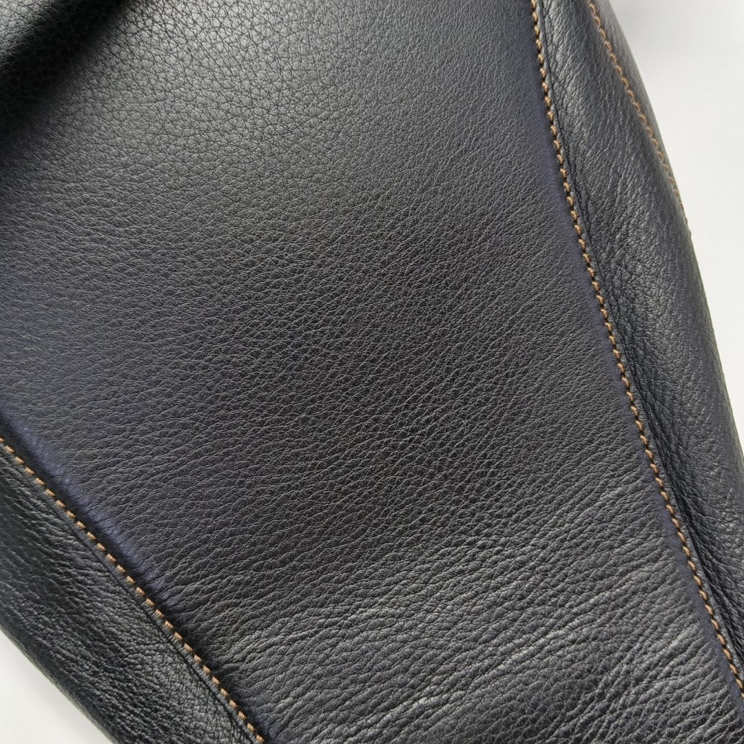 Anton Calfskin Black