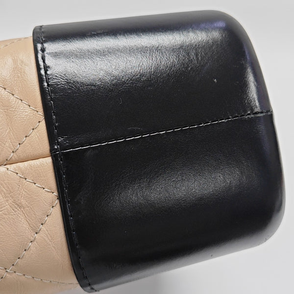 GABRIELLE Medium Quilted Calfskin Beige