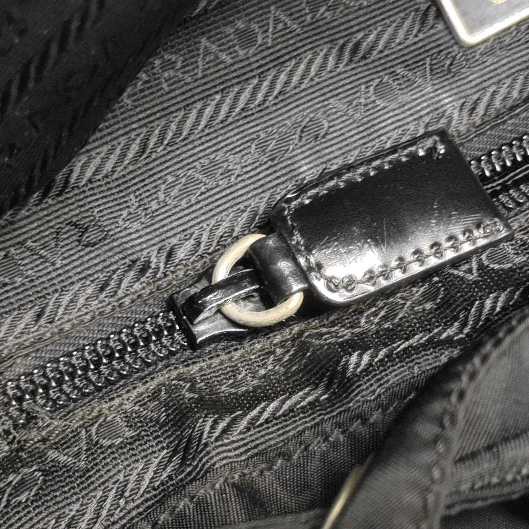 Re-Nylon Medium Nylon Black