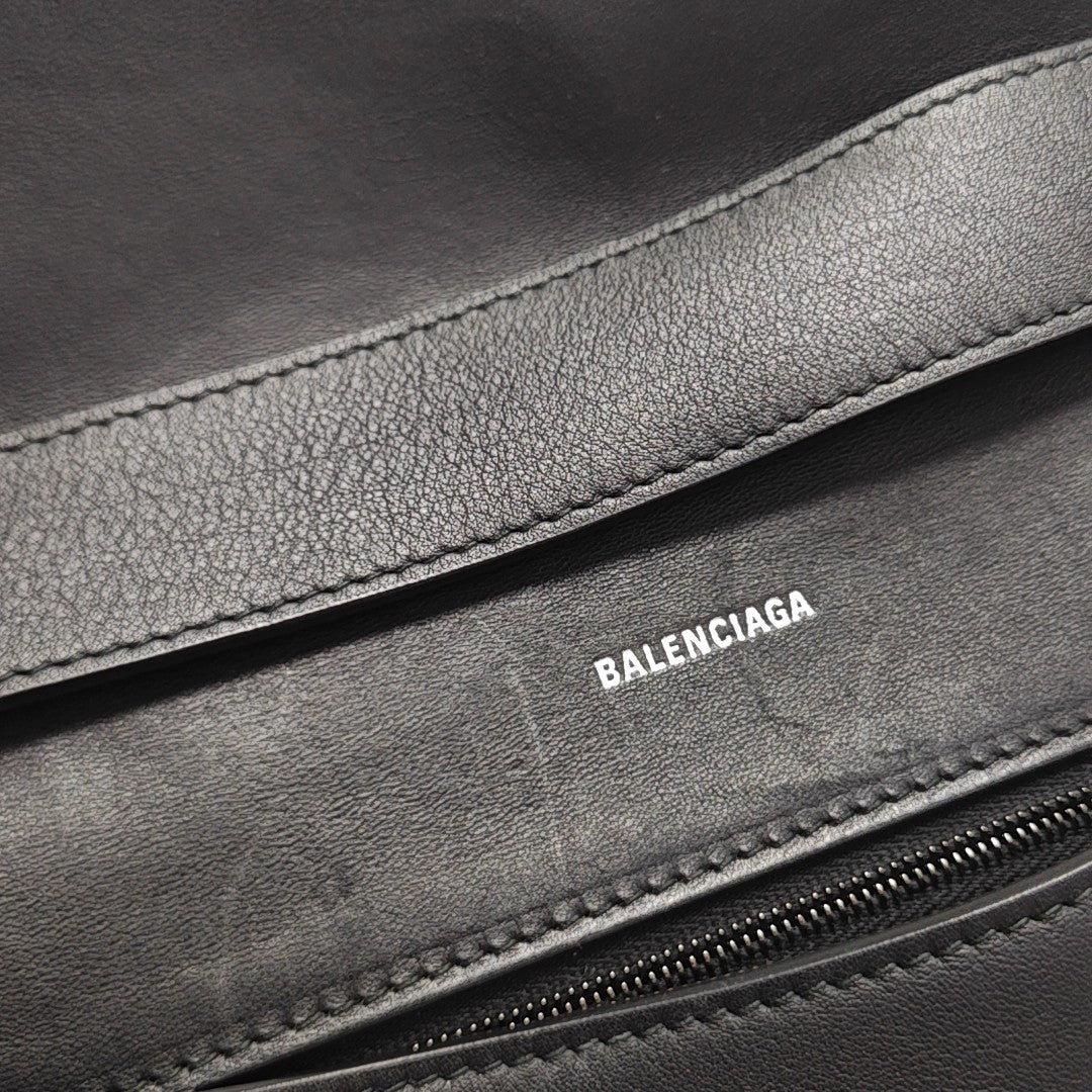 Downtown Calfskin Black
