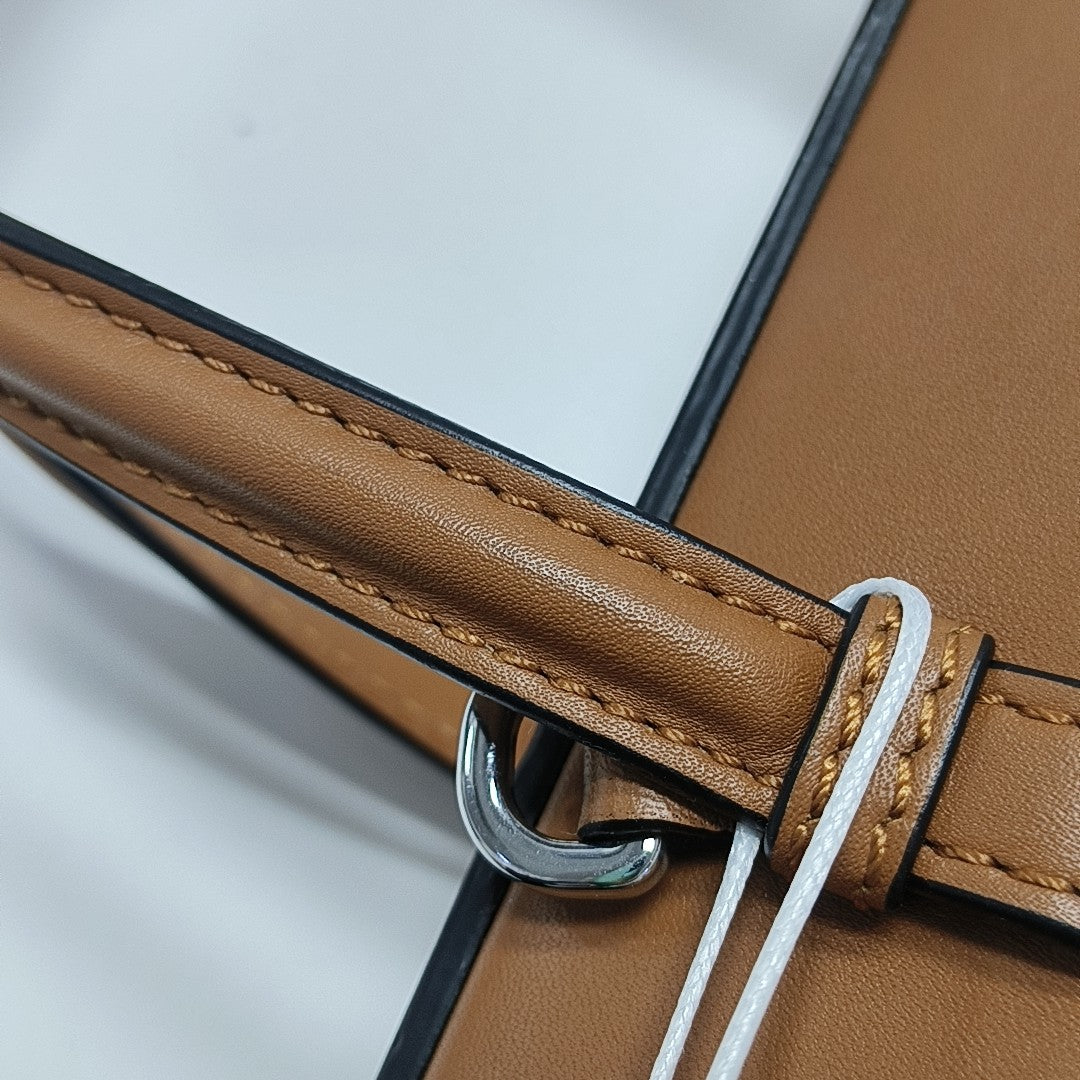 Postal Small Calfskin Brown
