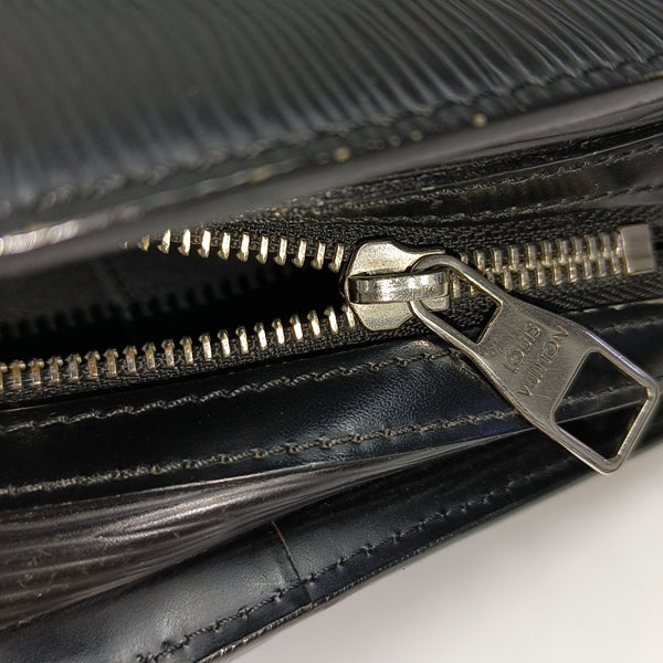 Epi Clutch Black