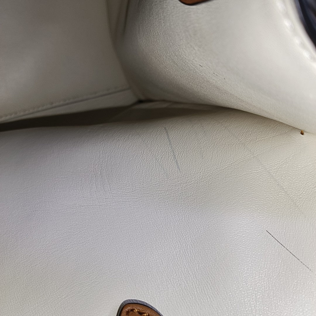 Peekaboo Large Calfskin Brown