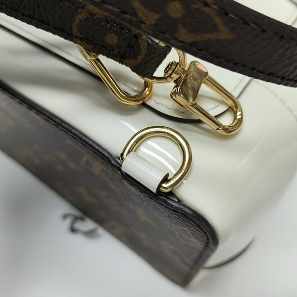 HOT SPRINGS MM Monogram Patent Leather White
