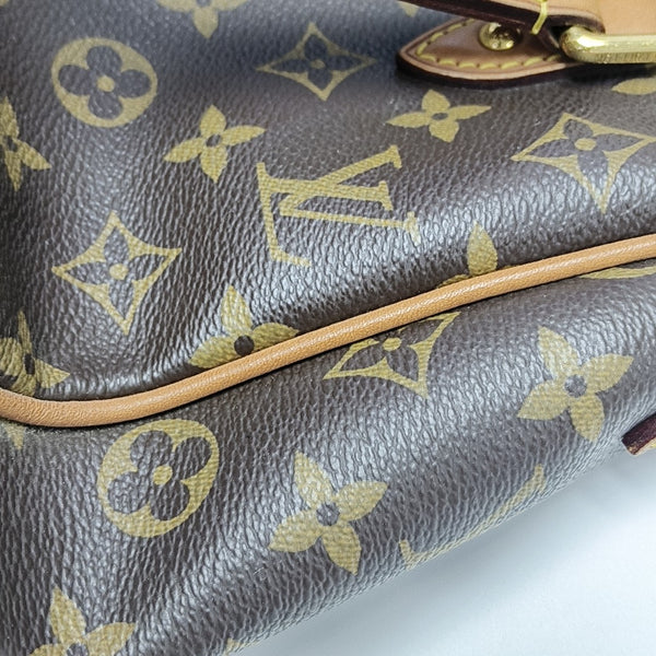 ESTRELA MM Monogram Coated Canvas Brown