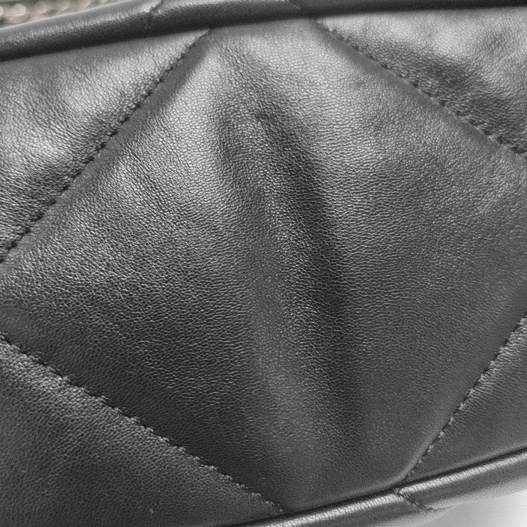 CHANEL 19 Medium Quilted Lambskin Black