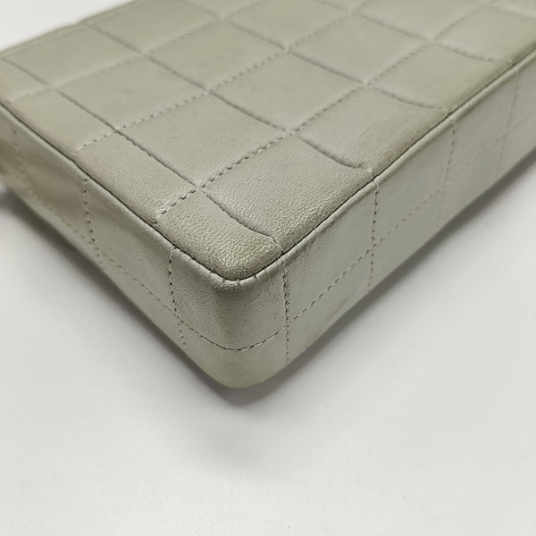 CHOCOLATE BAR Quilted Lambskin Gray