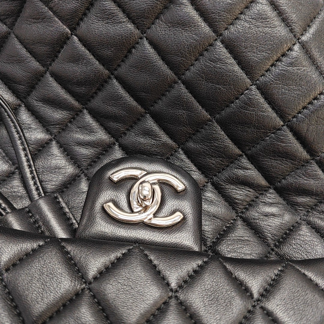 URBAN SPIRIT Small Quilted Lambskin Black