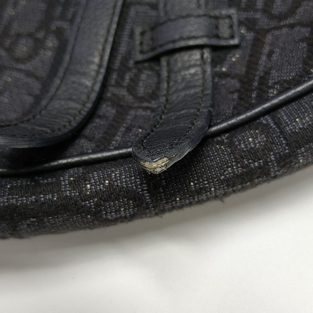 Saddle Medium Oblique Canvas Black