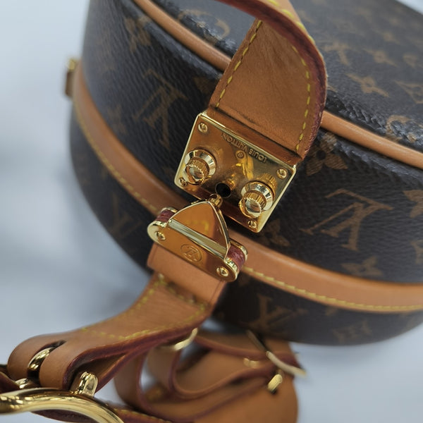 BOITE CHAPEAU PM Monogram Coated Canvas Brown