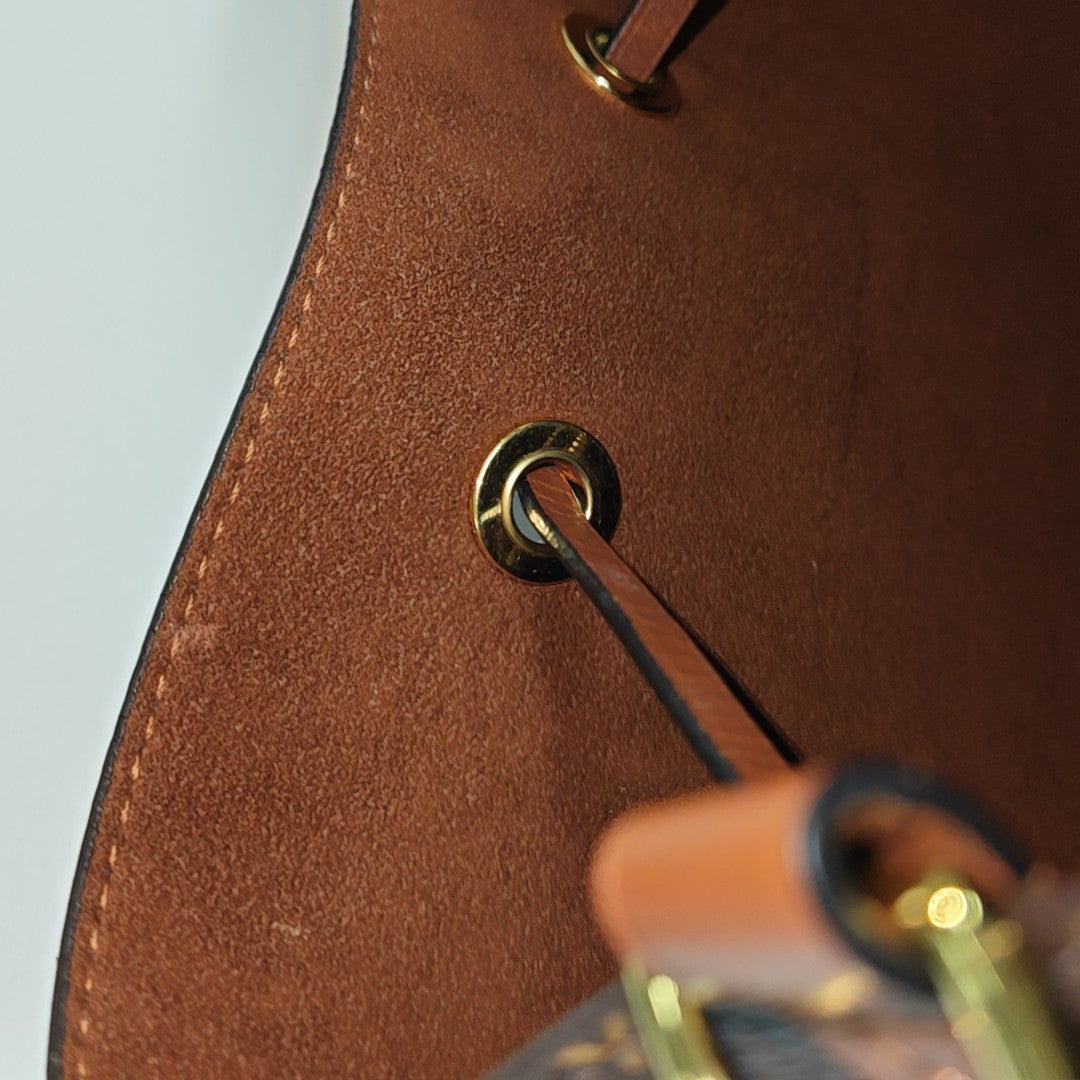 NÉONOÉ MM Monogram Coated Canvas Brown