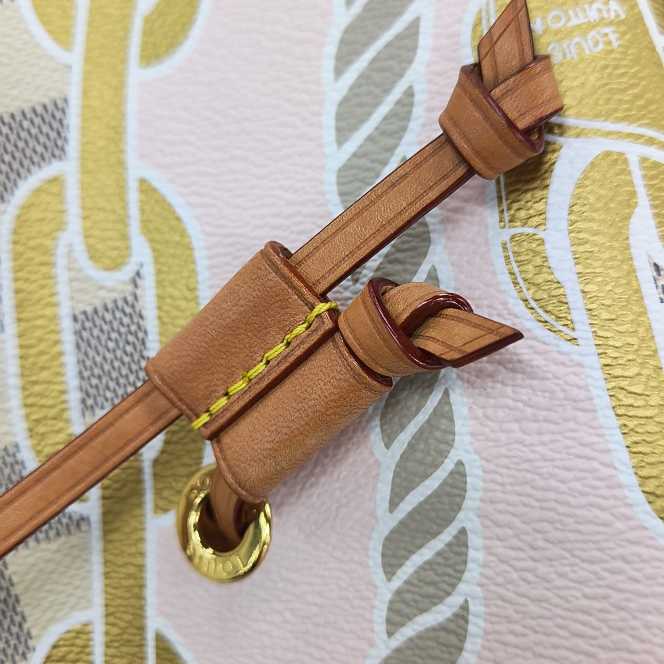 NÉONOÉ MM Damier Azur Coated Canvas White