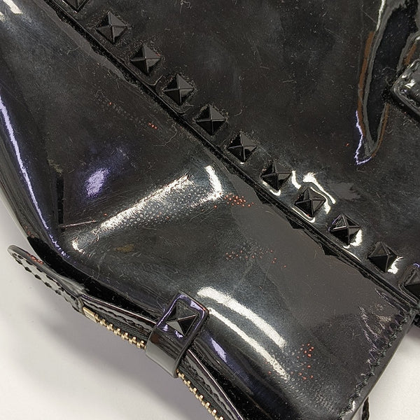 Rockstud Calfskin Black