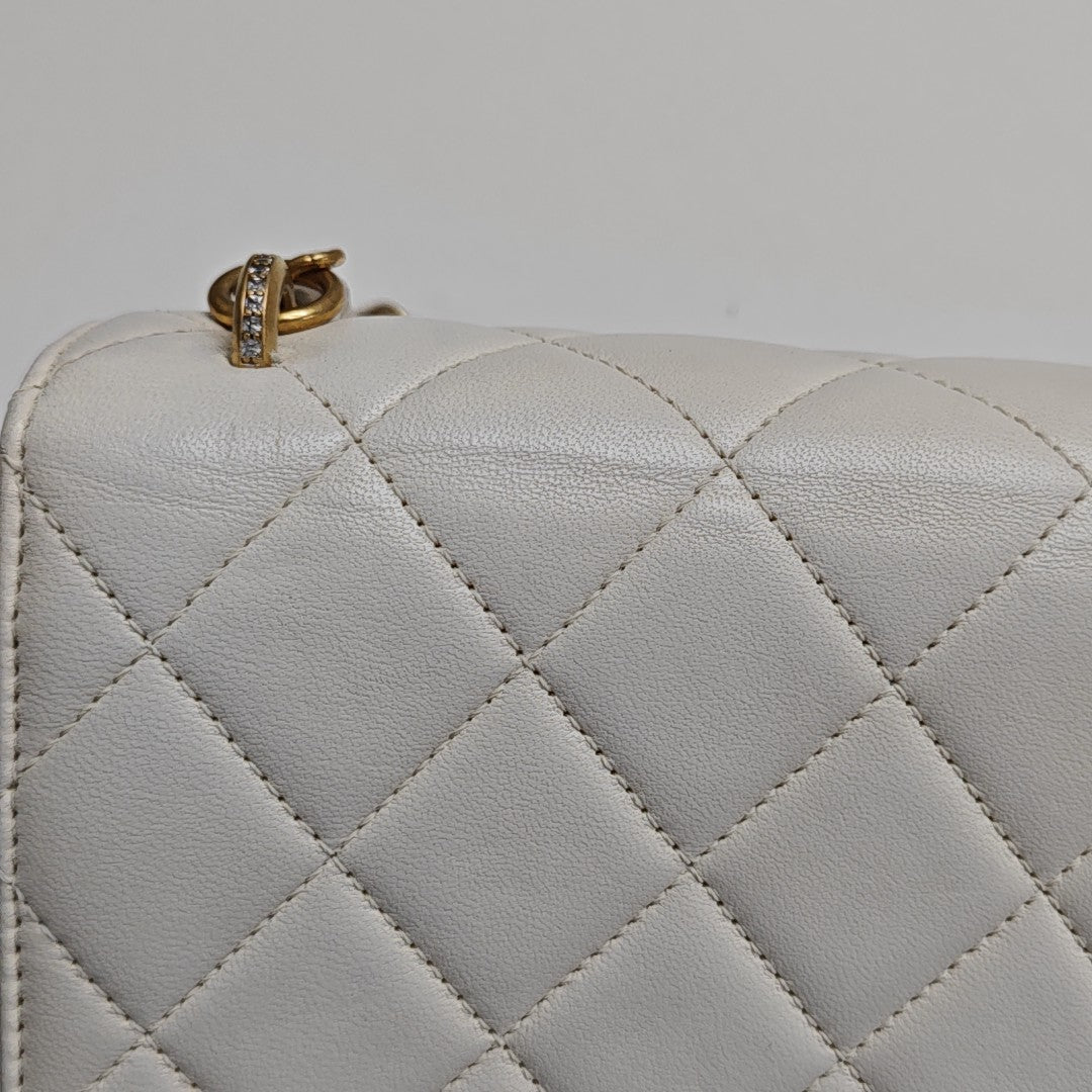 CLASSIC FLAP Mini Quilted Lambskin White