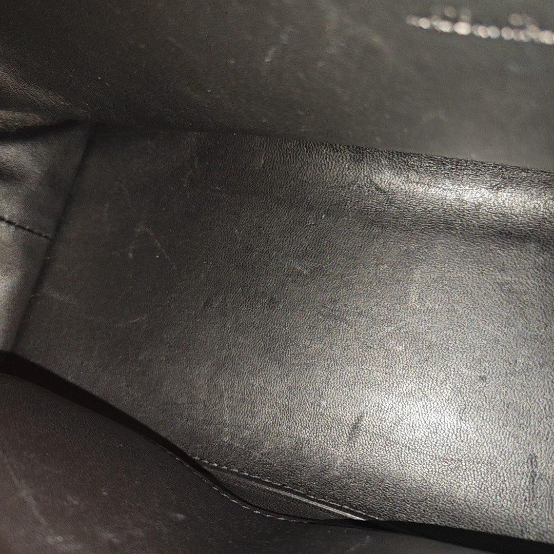 Downtown Calfskin Black