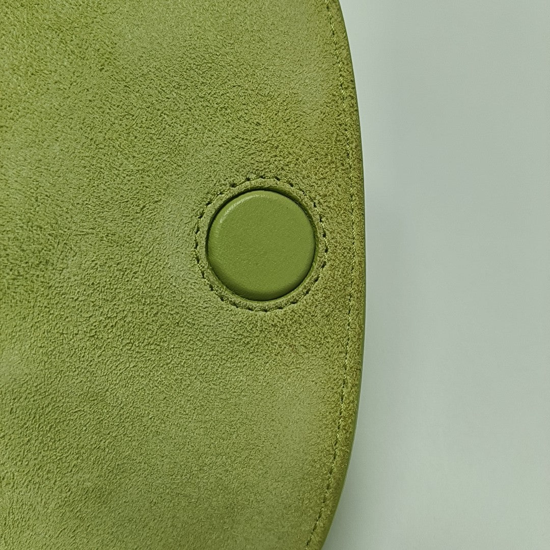 TRIOMPHE Small Calfskin Green