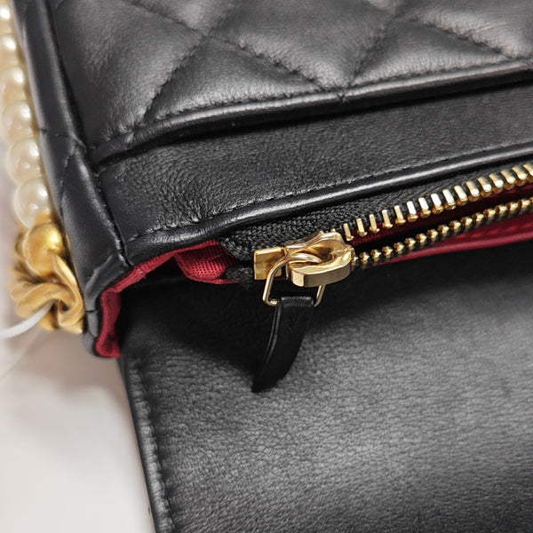 TRENDY CC Quilted Grained Calfskin Black