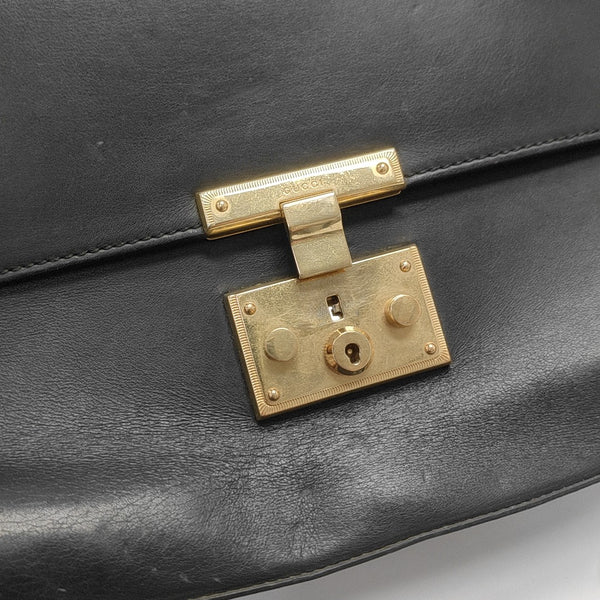 Padlock Medium Calfskin Black