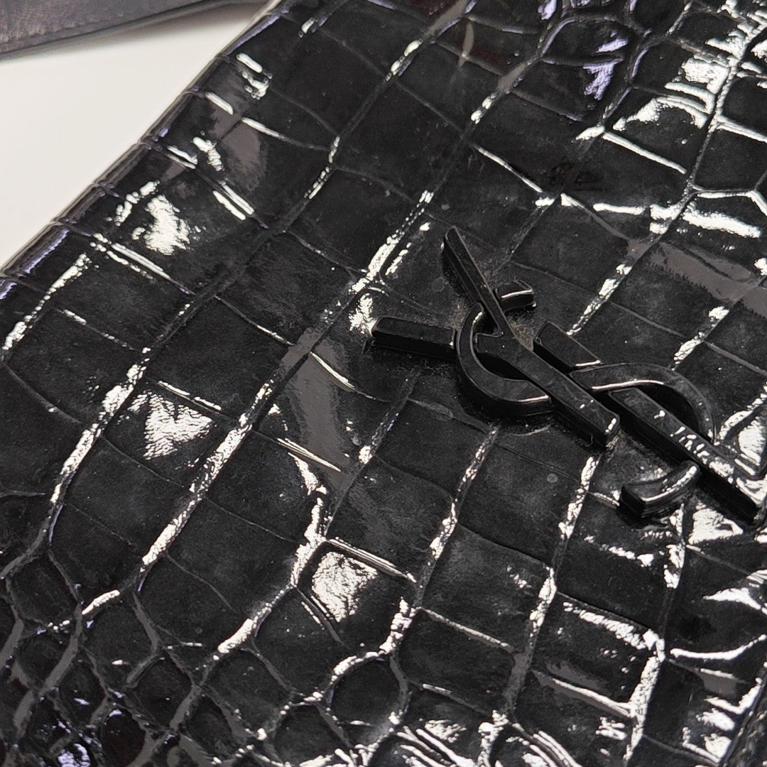 NIKI Medium Calfskin Black