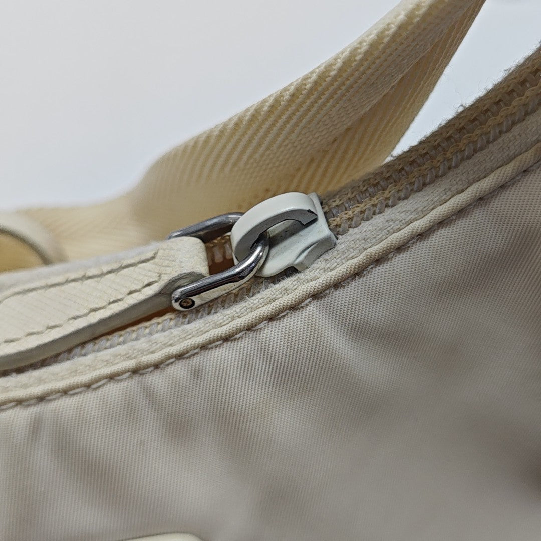 Re-Edition Fabric White