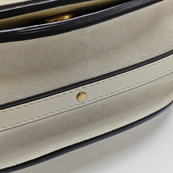 Nile Medium Calfskin White