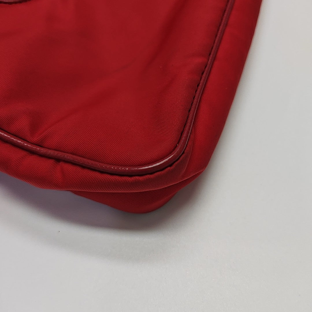 Party Nylon Red