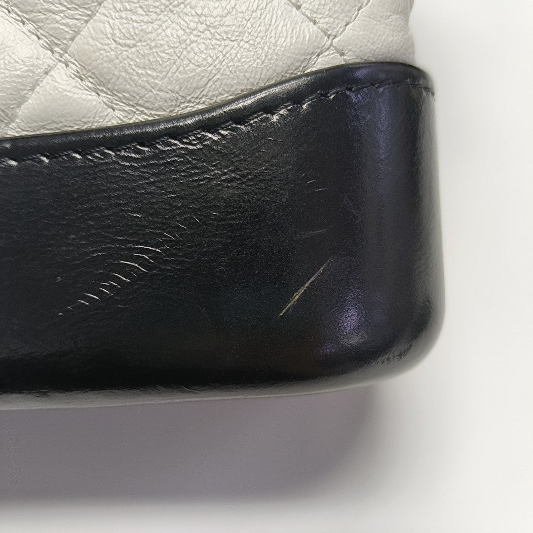 GABRIELLE Small Quilted Calfskin White