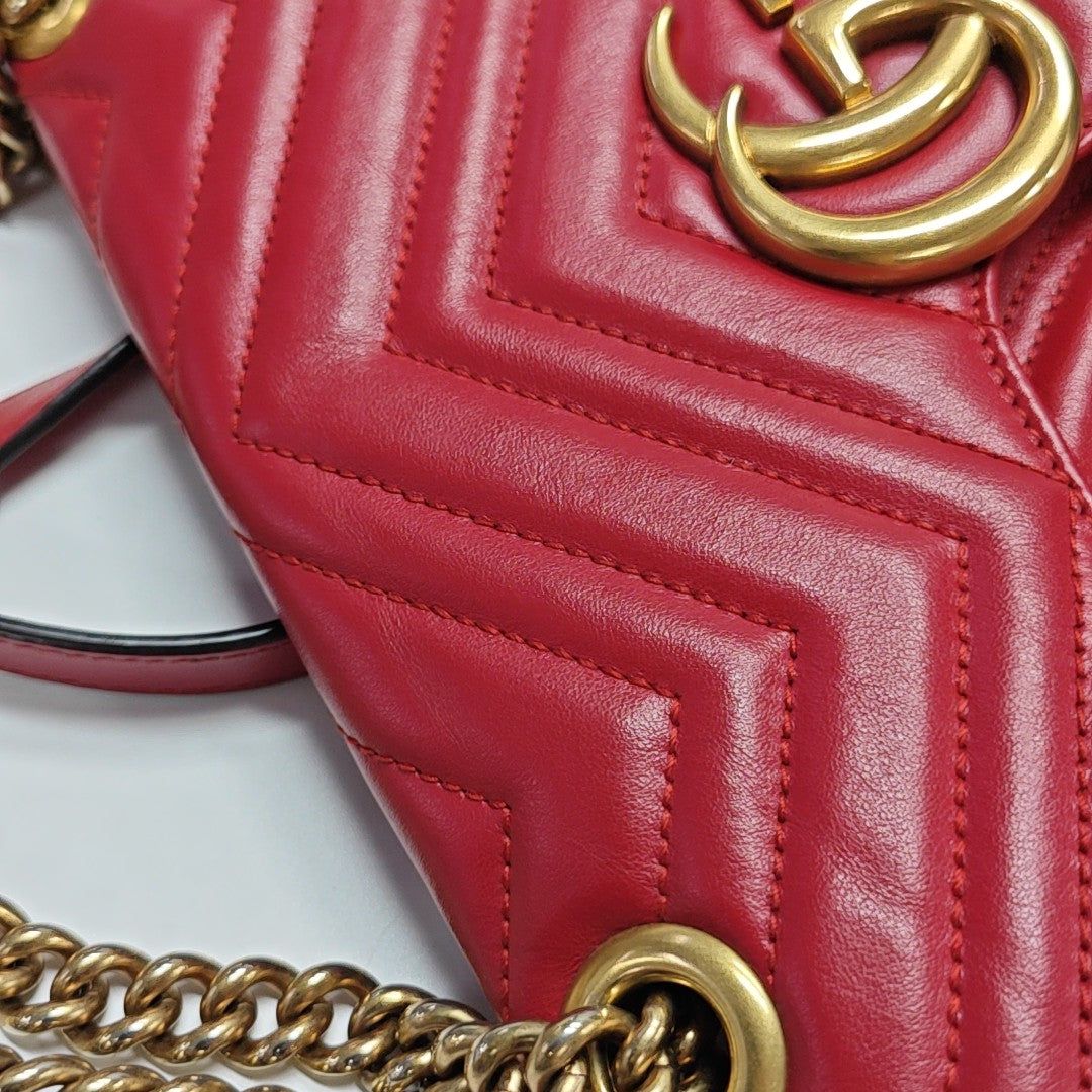 GG Marmont Medium Quilted Calfskin Red