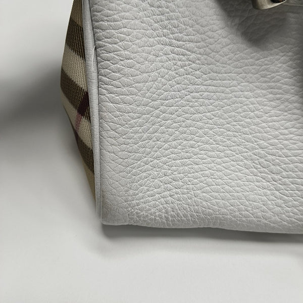 Leather Medium White