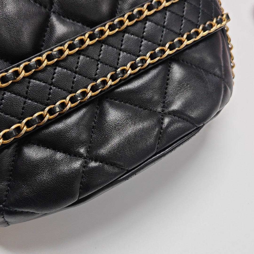 DRAWSTRING Large Quilted Lambskin Black
