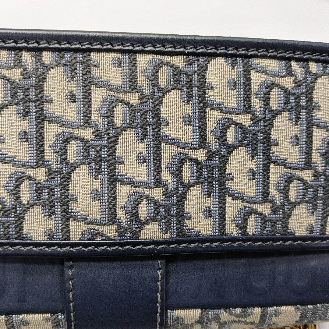 30 Montaigne East-West Oblique Canvas Blue