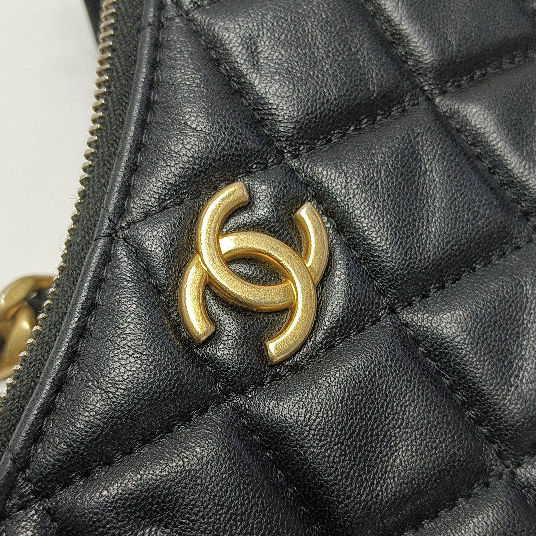HOBO Small Quilted Lambskin Black