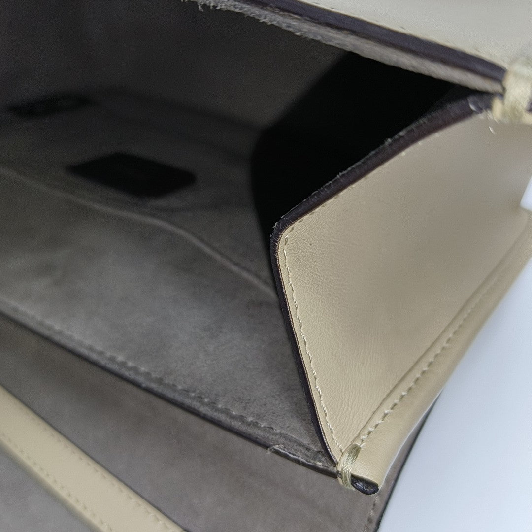 Kan I F Medium Calfskin Beige