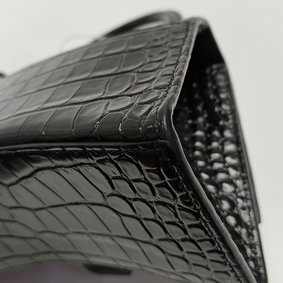 Hourglass S Calfskin Black