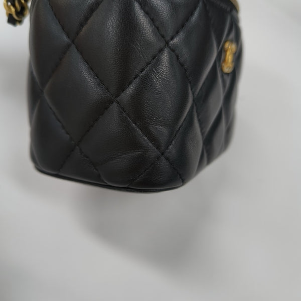 VANITY CASE Mini Quilted Lambskin Black