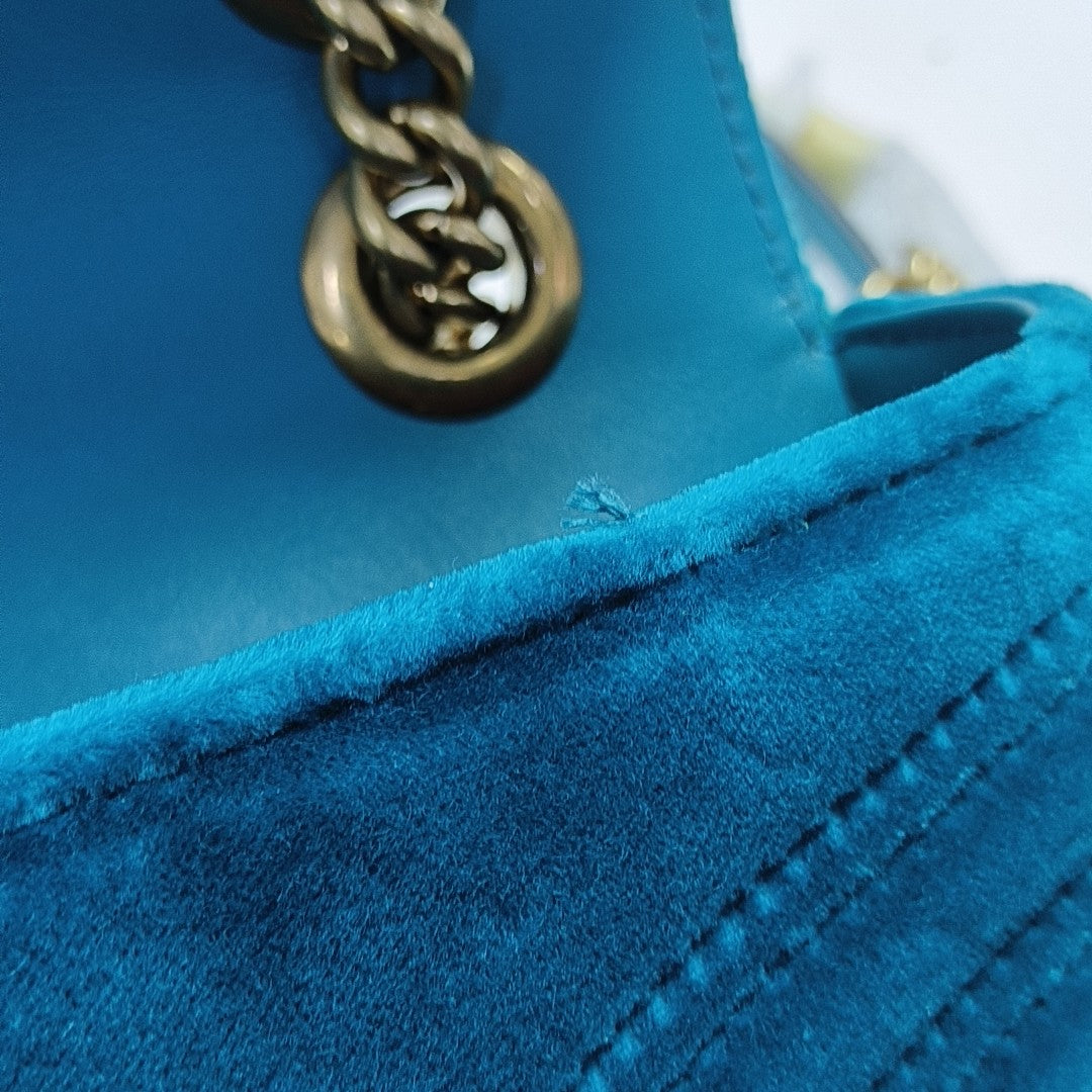 GG Marmont Medium Quilted Velvet Blue