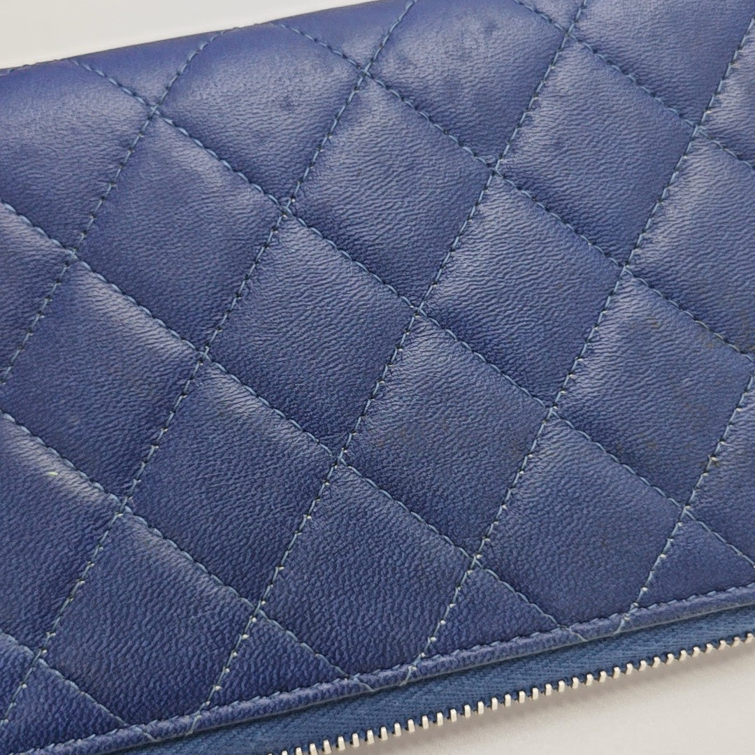 Quilted Calfskin Wallet Multicolor