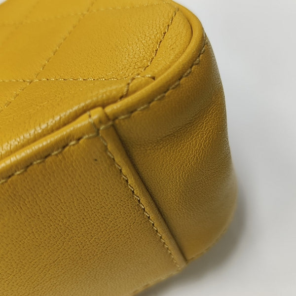 CHAIN INFINITY TOP HANDLE Quilted Lambskin Yellow