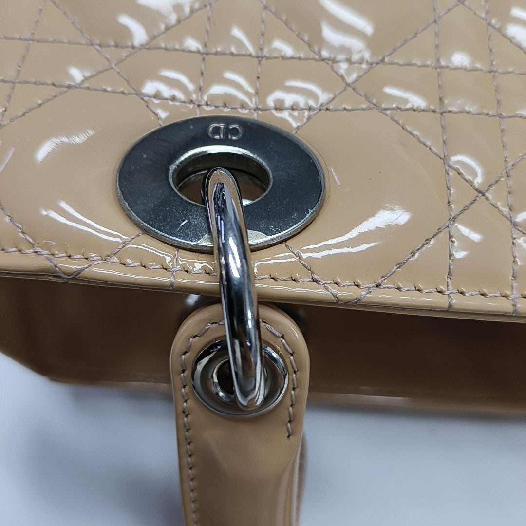 Lady Dior Medium Cannage Patent Leather Beige
