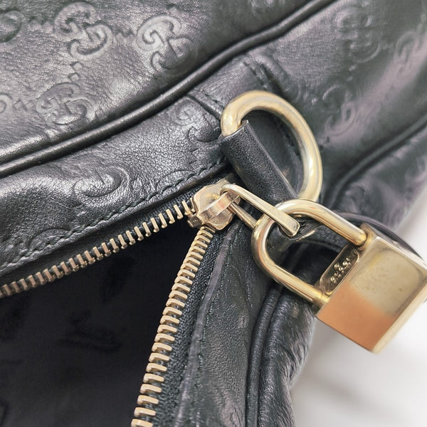 Signature Calfskin Black